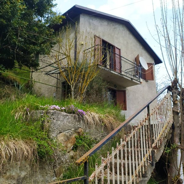 pentavano in vendita a Murialdo