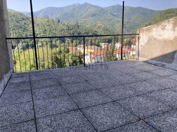 casa indipendente in vendita a Murialdo in zona Piano