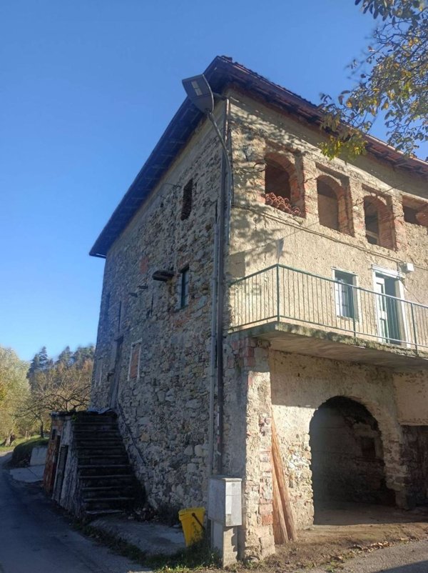 casale in vendita a Murialdo in zona Isolagrande