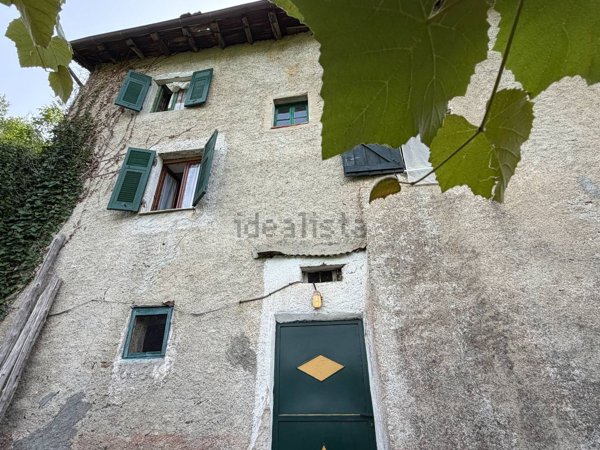 casa indipendente in vendita a Murialdo in zona Azzini