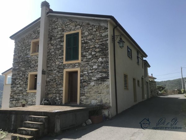 appartamento in vendita a Nasino