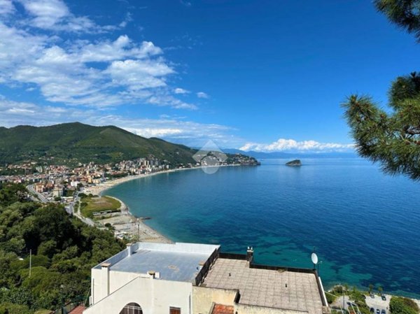 appartamento in vendita a Noli