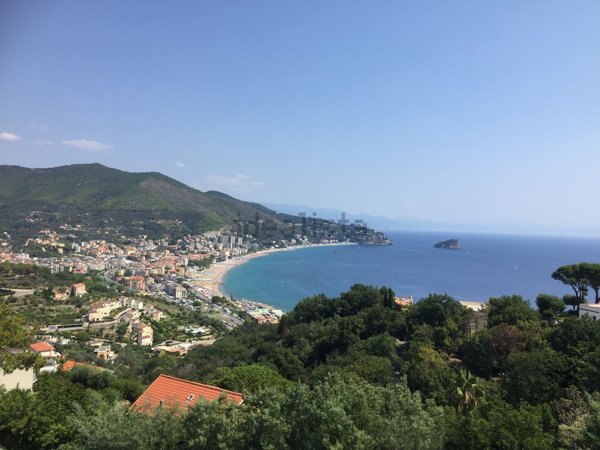 casa indipendente in vendita a Noli