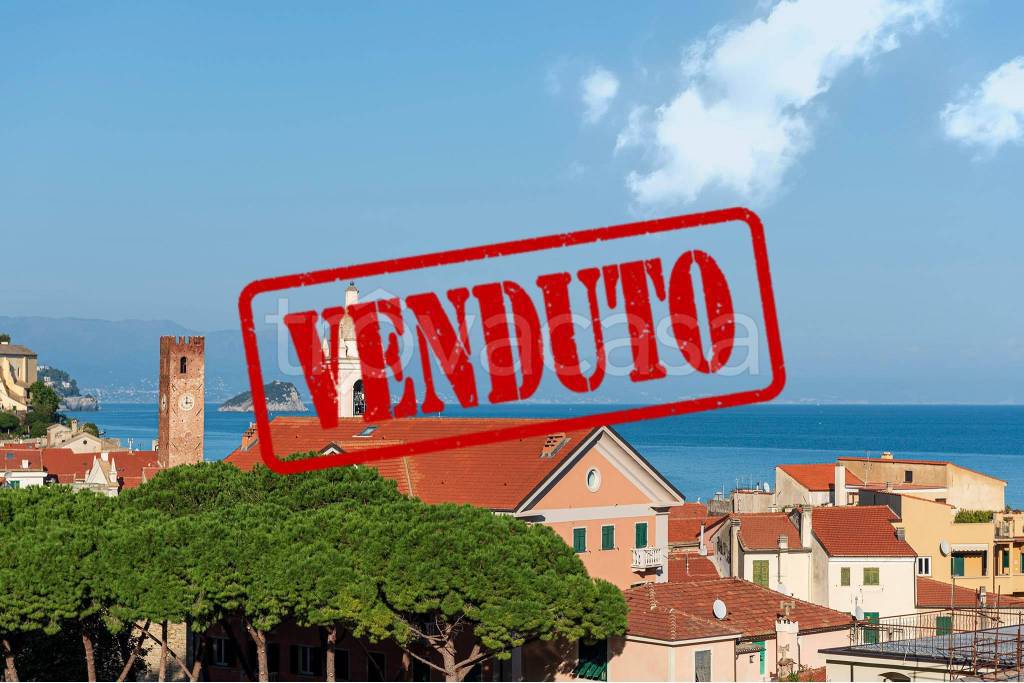 appartamento in vendita a Noli