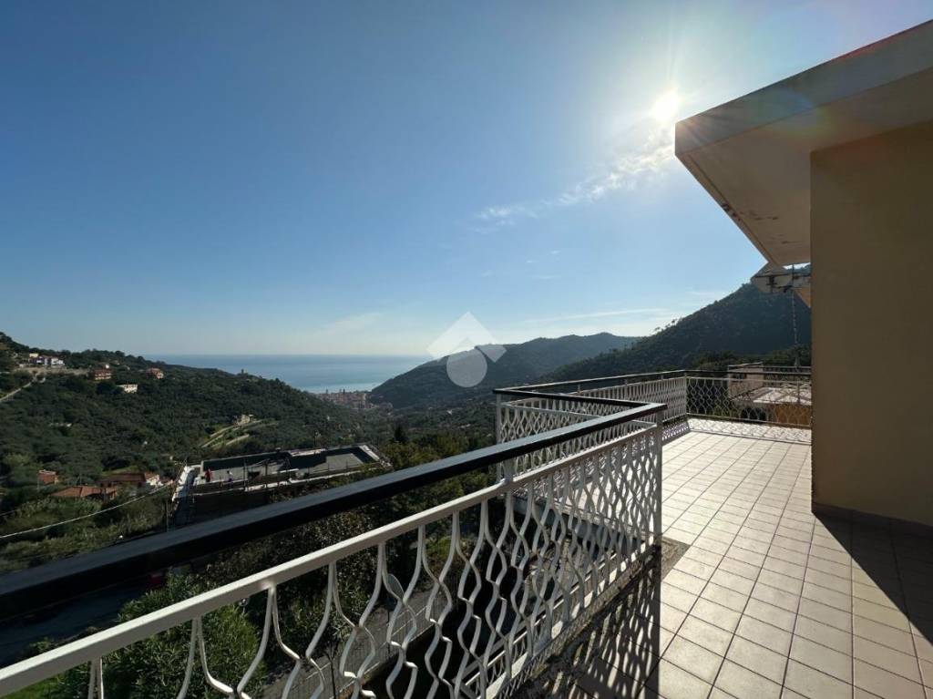 appartamento in vendita a Noli