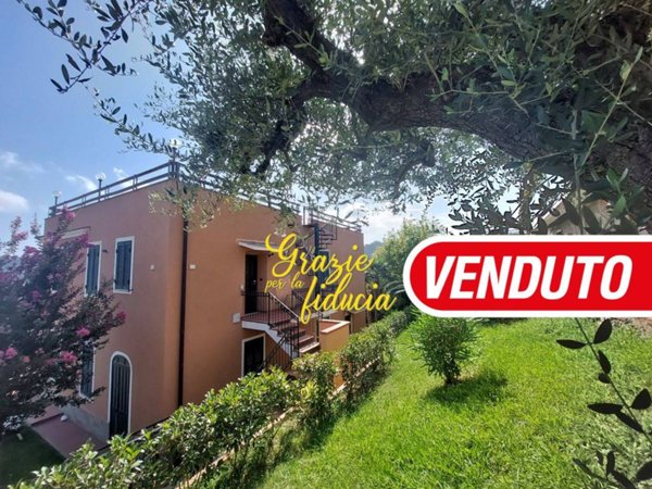 appartamento in vendita a Noli in zona Voze