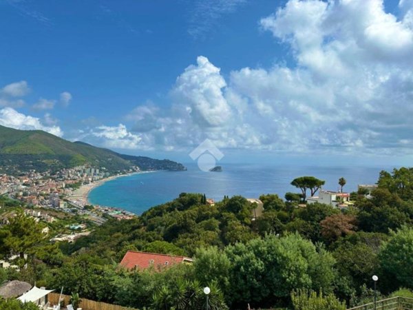 casa indipendente in vendita a Noli