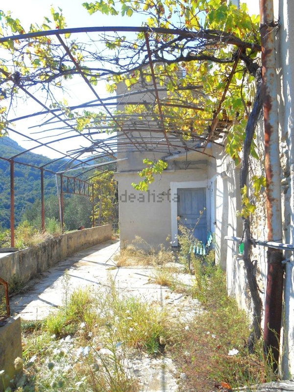 appartamento in vendita a Noli in zona Tosse