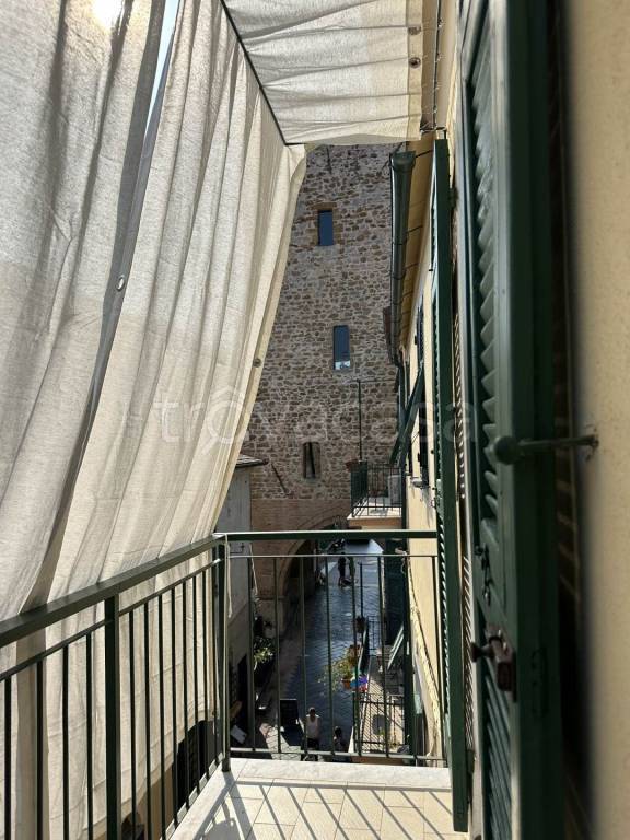 appartamento in vendita a Noli