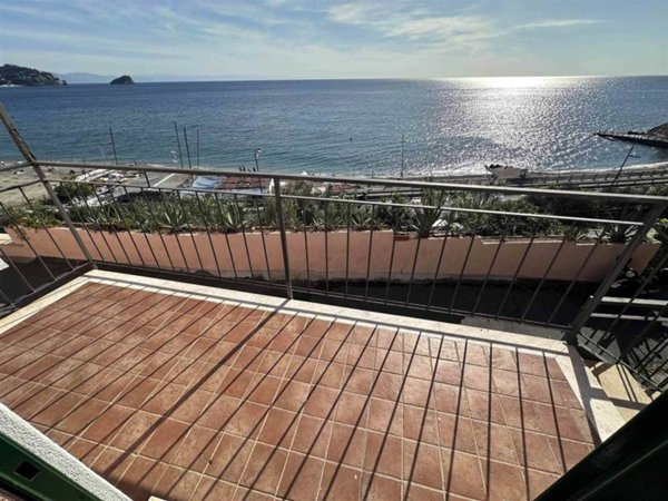 appartamento in vendita a Noli