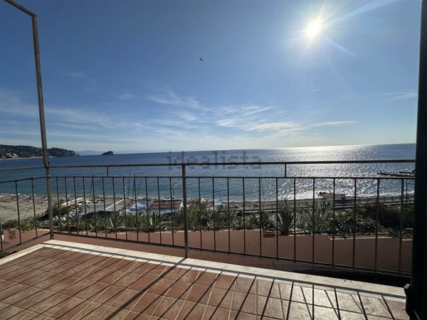 appartamento in vendita a Noli