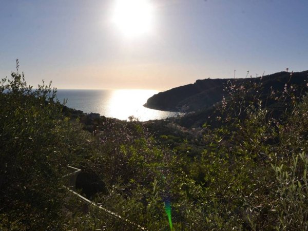 appartamento in vendita a Noli in zona Voze