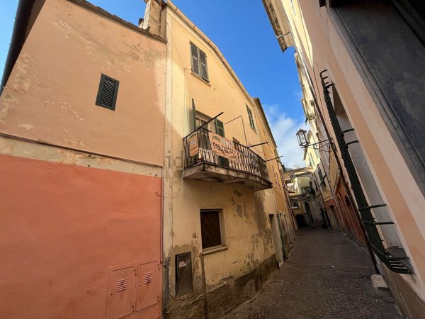 appartamento in vendita a Noli