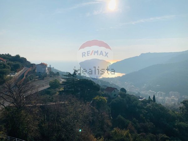 casa indipendente in vendita a Noli