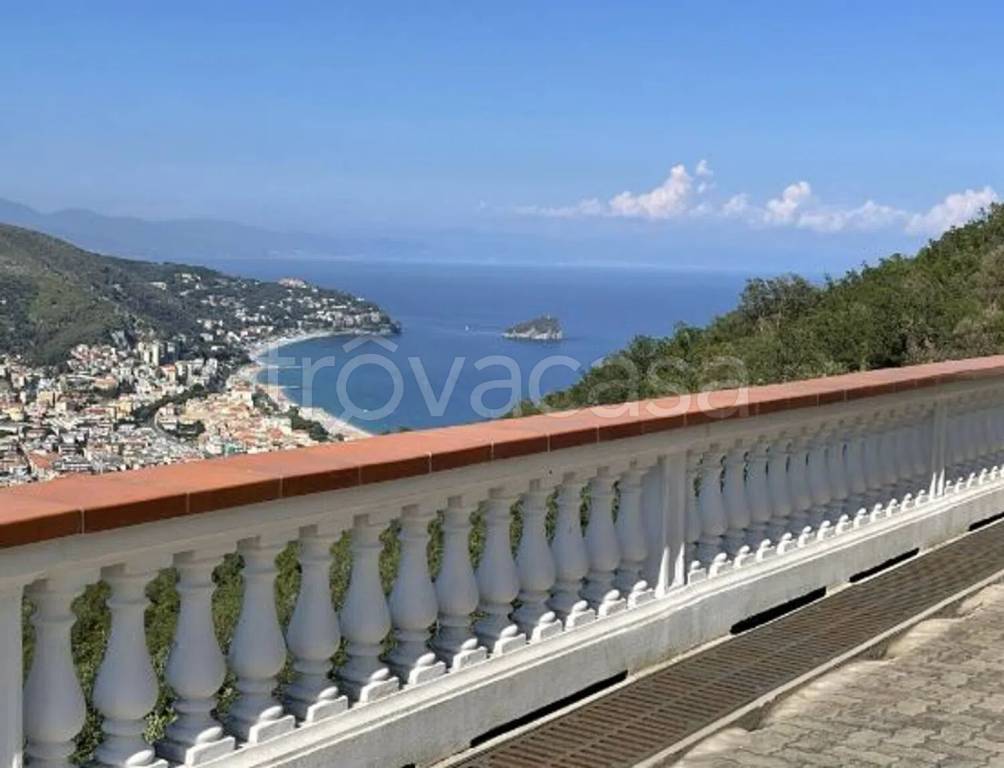 casa indipendente in vendita a Noli in zona Voze