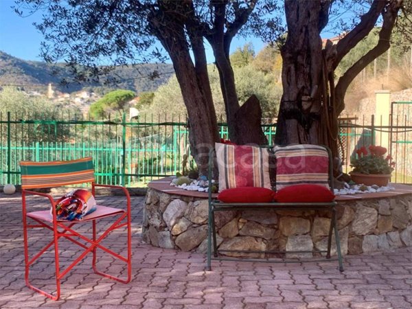 casa indipendente in vendita a Noli in zona Voze