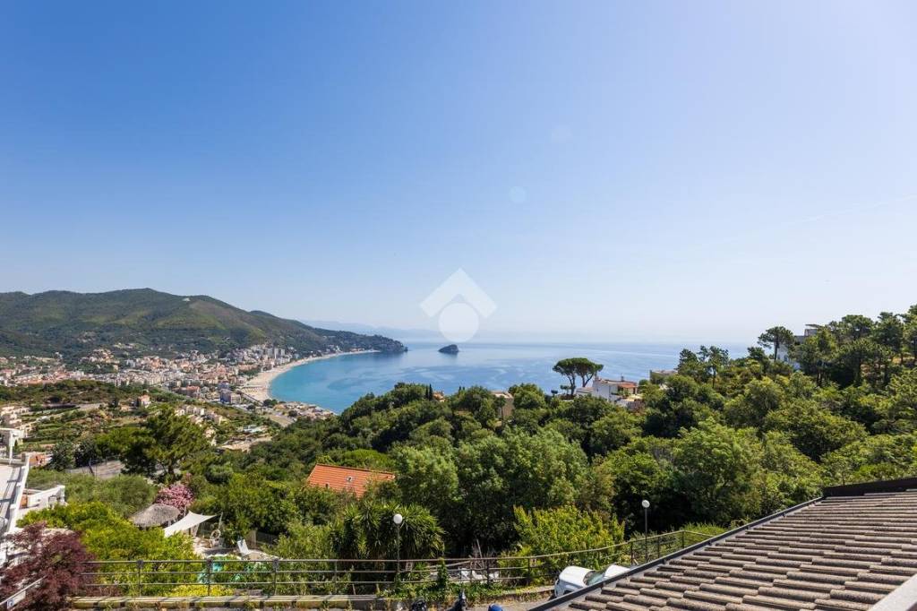 casa indipendente in vendita a Noli in zona Voze