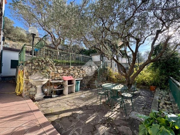 casa indipendente in vendita a Noli in zona Voze