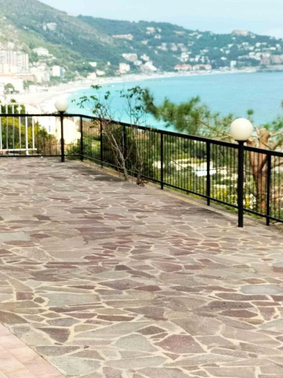 casa indipendente in vendita a Noli