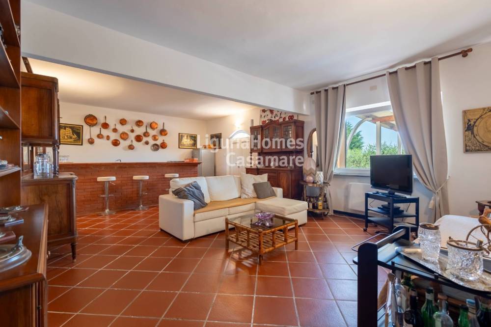 casa indipendente in vendita a Noli