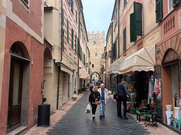 appartamento in vendita a Noli
