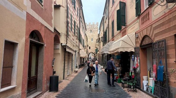 appartamento in vendita a Noli