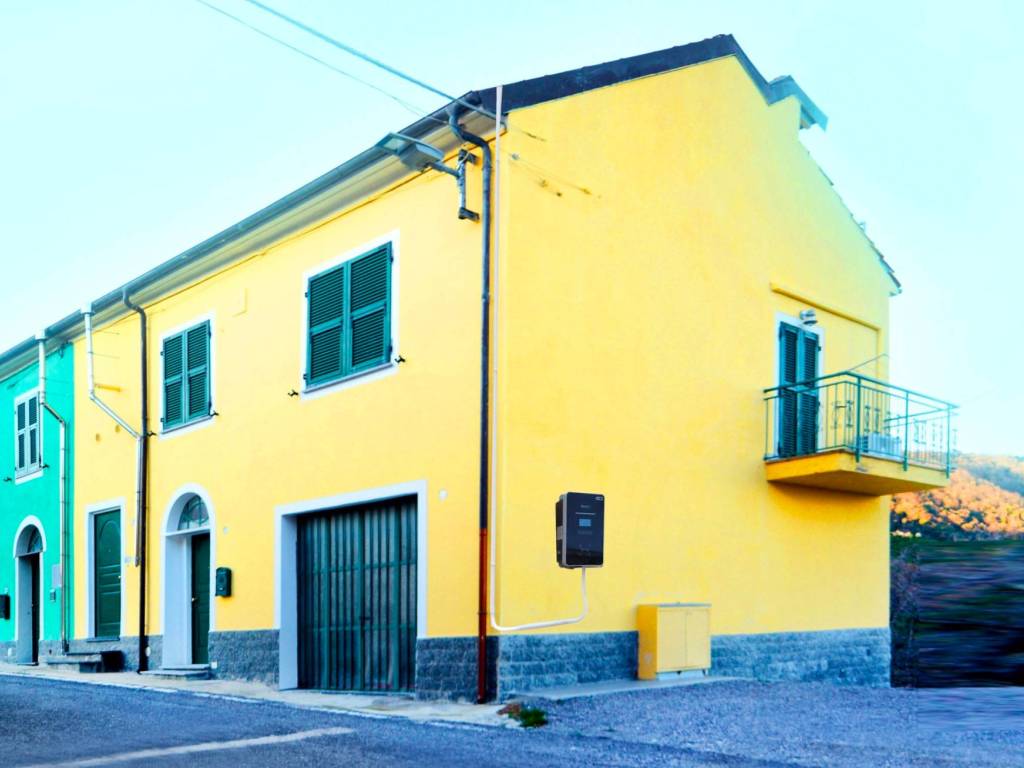 casa indipendente in vendita a Noli in zona Tosse