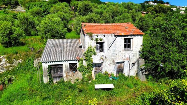 casa indipendente in vendita a Noli in zona Voze