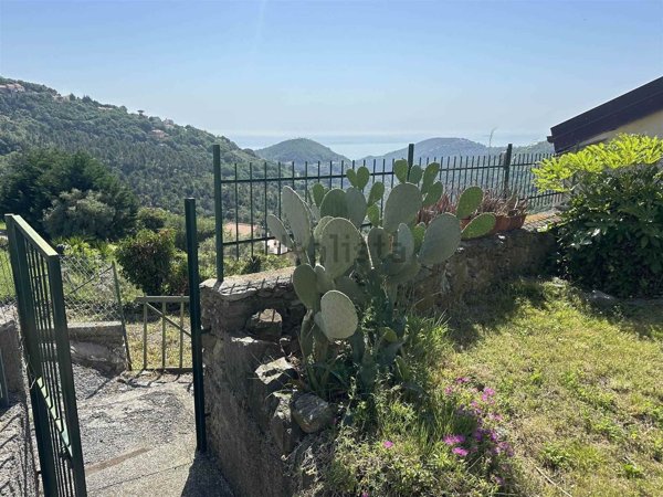 appartamento in vendita a Noli