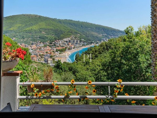 casa indipendente in vendita a Noli in zona Voze