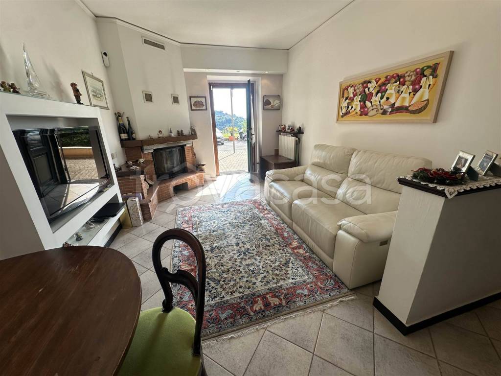 appartamento in vendita a Noli in zona Voze