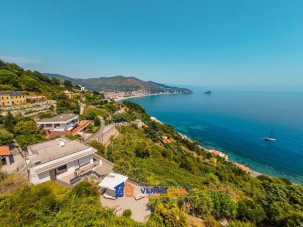 casa indipendente in vendita a Noli in zona Voze