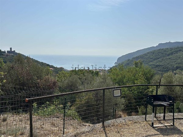 appartamento in vendita a Noli in zona Voze