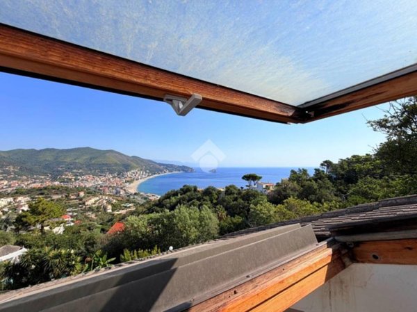 appartamento in vendita a Noli in zona Voze