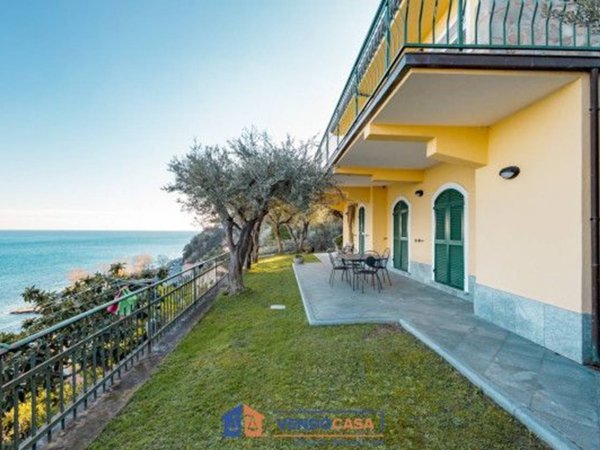 casa indipendente in vendita a Noli in zona Voze