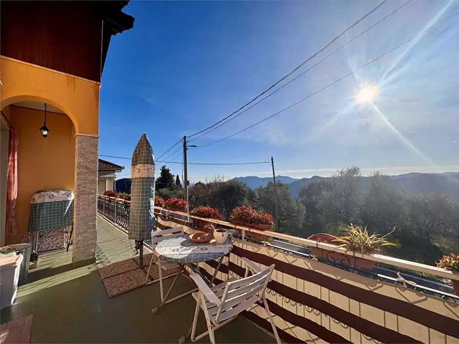 casa indipendente in vendita ad Onzo in zona Capitolo