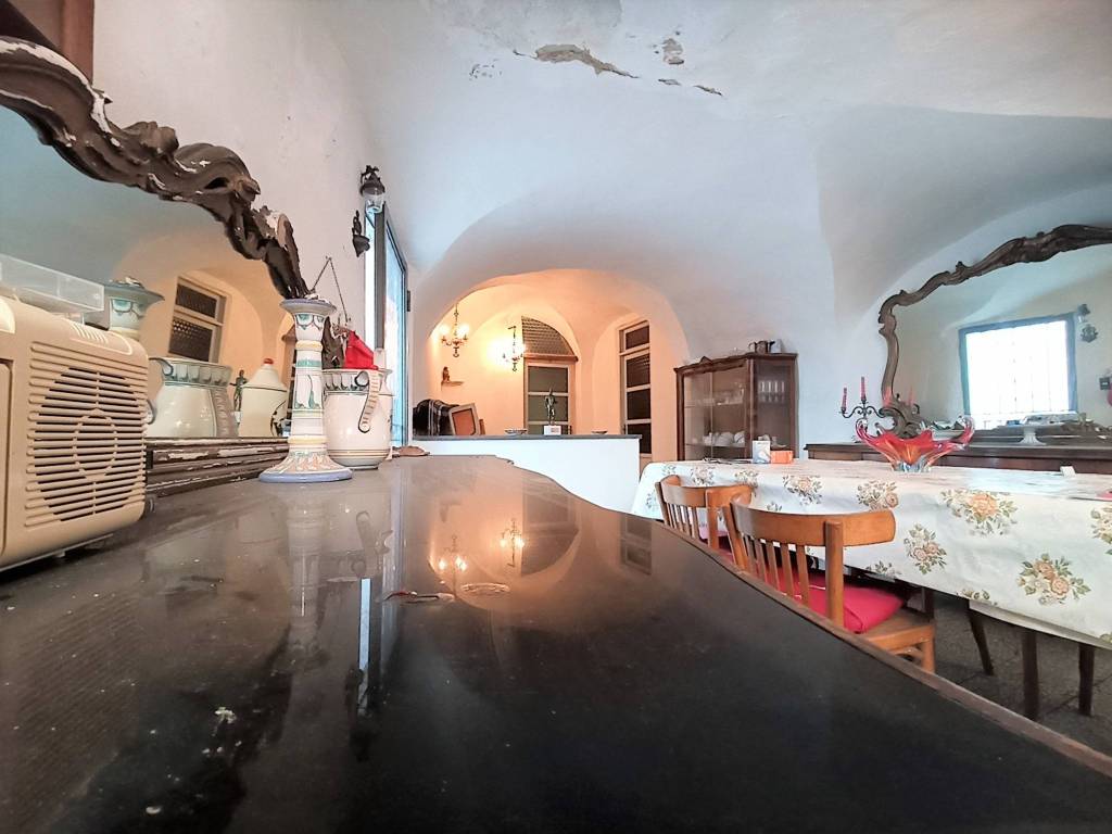 casa indipendente in vendita ad Orco Feglino