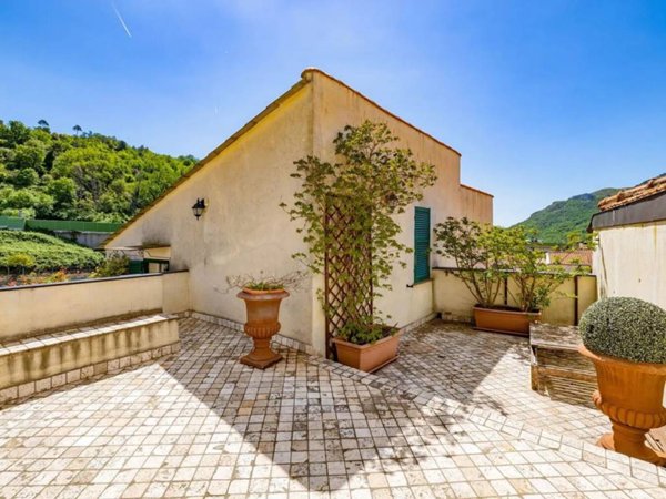 casa indipendente in vendita ad Orco Feglino