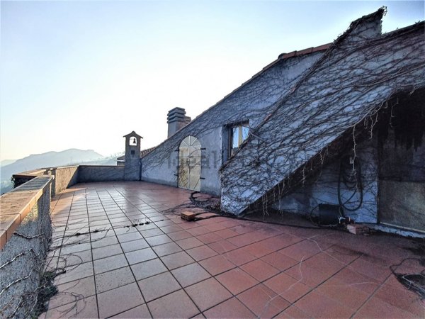 casa semindipendente in vendita ad Orco Feglino