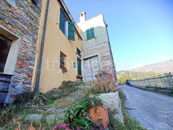 casa indipendente in vendita ad Orco Feglino