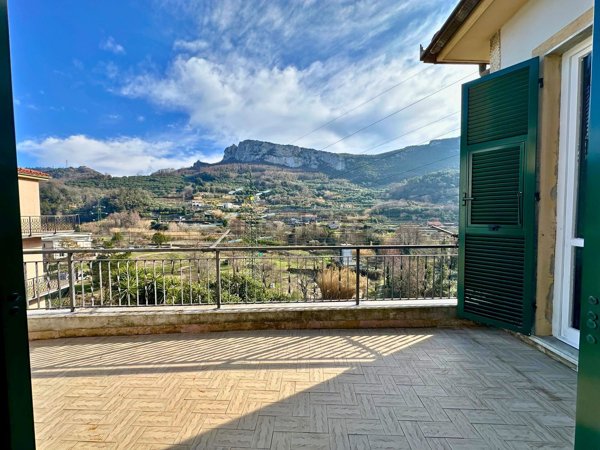 appartamento in vendita ad Orco Feglino