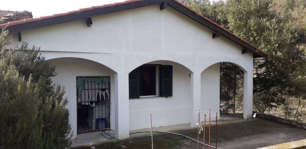casa indipendente in vendita ad Ortovero in zona Pogli