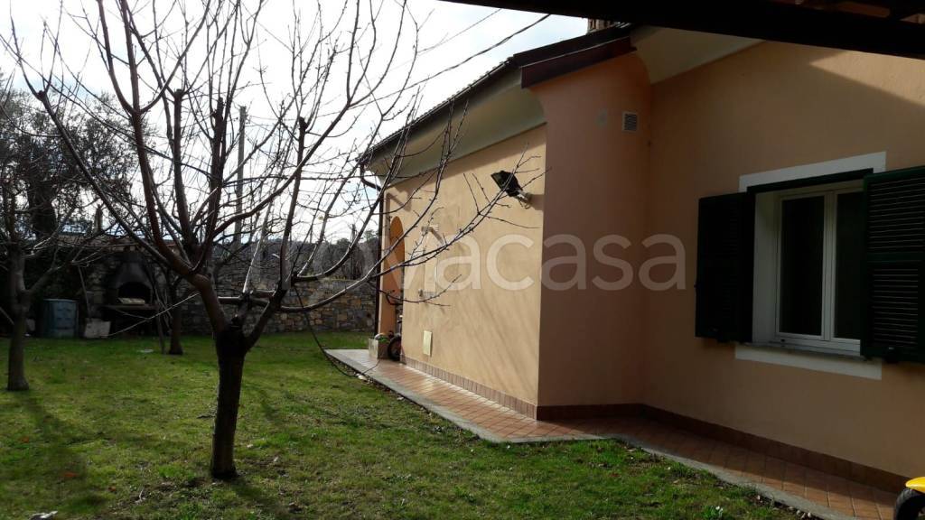 casa indipendente in vendita ad Ortovero