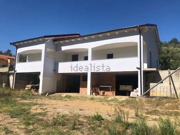casa indipendente in vendita ad Ortovero in zona Pogli