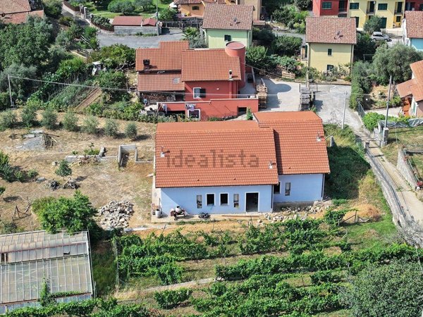 casa indipendente in vendita ad Ortovero in zona Pogli