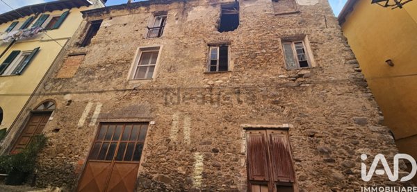 casale in vendita ad Ortovero in zona Pogli