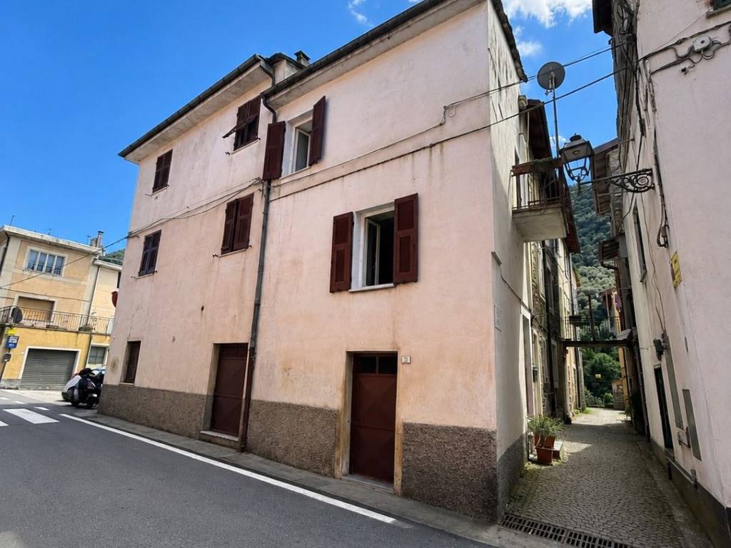 appartamento in vendita ad Ortovero in zona Pogli