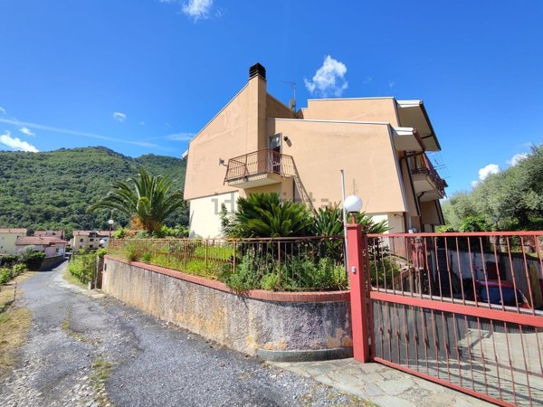 casa semindipendente in vendita ad Ortovero