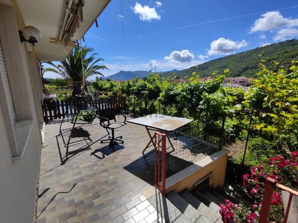 casa semindipendente in vendita ad Ortovero
