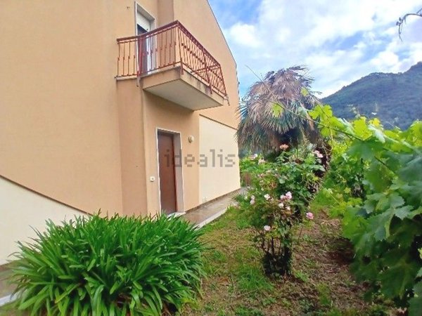 casa indipendente in vendita ad Ortovero